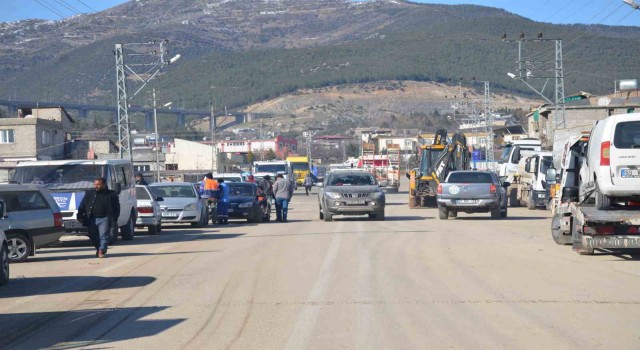 Nurdağında yaralar sarılıyor, konteyner kentler kuruluyor