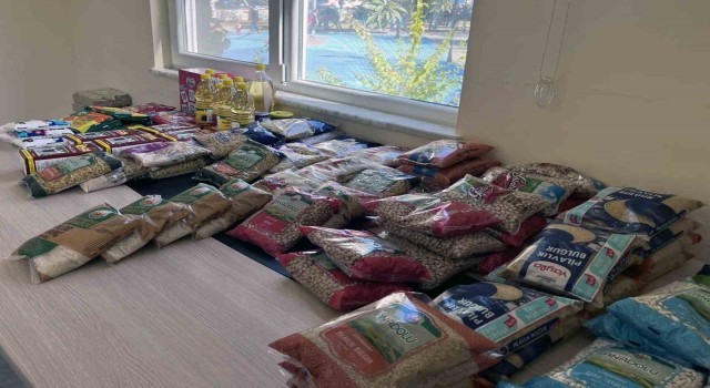 Ortacaya gelen depremzedeler için yardım