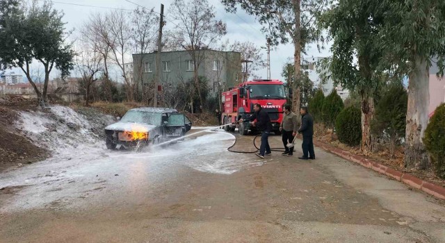 Osmaniyede araç yangını