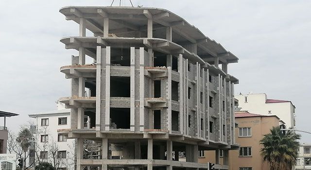 Osmaniye'de Tamamlanmamış inşaatların yapımı durduruldu