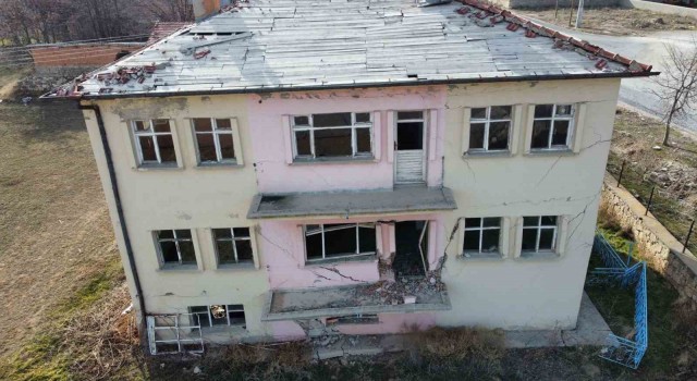 (ÖZEL) Bu görüntüler deprem bölgesindeki bir kentte değil, Afyonkarahisardan