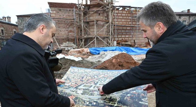 (Özel) Bursanın Unesco Dünya Miras listesindeki tarihi projesinde şok...Aslında mezarların üzerinde geziyormuşuz