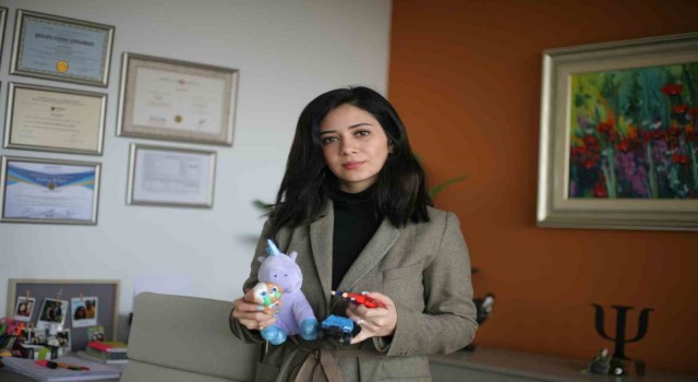 (ÖZEL) Depremzede çocuklar için oyuncak göndereceklere uzman tavsiyesi