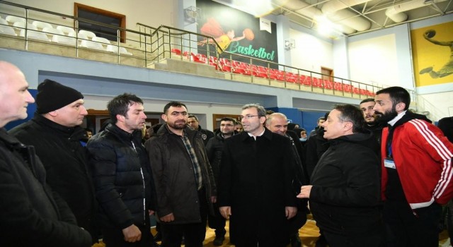Pendikten deprem bölgesine yardım eli