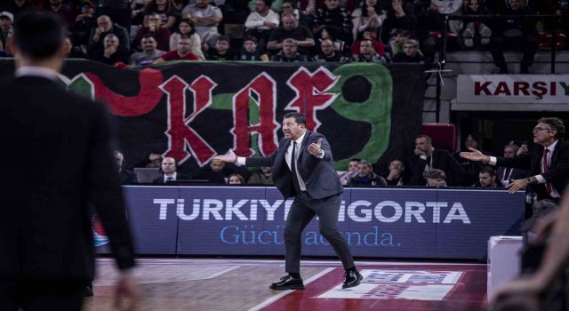 Pınar Karşıyaka, taraftarıyla güzel