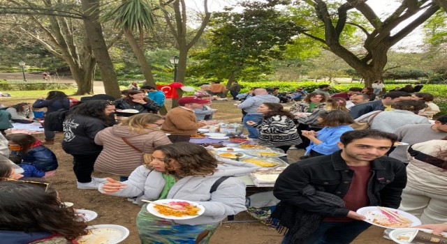 Portekizde Türkiyedeki depremzedeler için dayanışma etkinliği