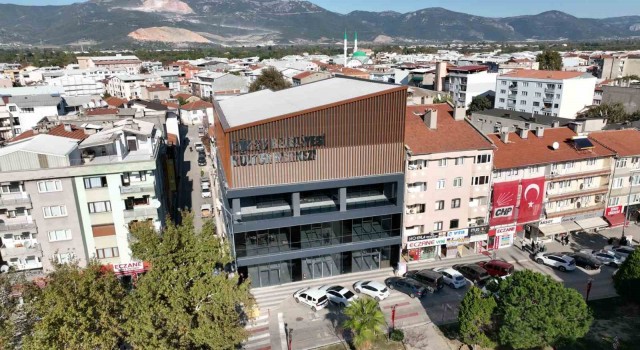 Prof. Dr. Necmettin Erbakanın ismi Gürsunun ilk kültür merkezine verildi