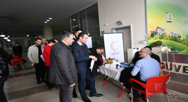 Pursaklarda deprem bölgesi için kan bağışı seferberliği