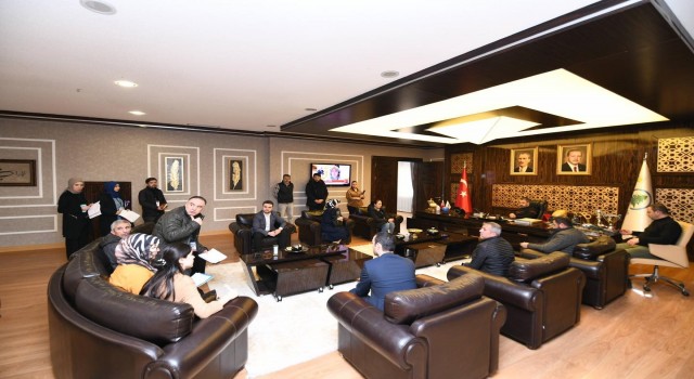 Pursaklardan depremzedelere yardım eli
