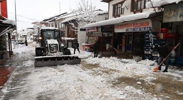 Pütürgede 7/24 kar nöbeti