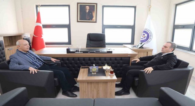 Rektör Altun, Kahramanmaraştaki üniversiteleri ziyaret etti