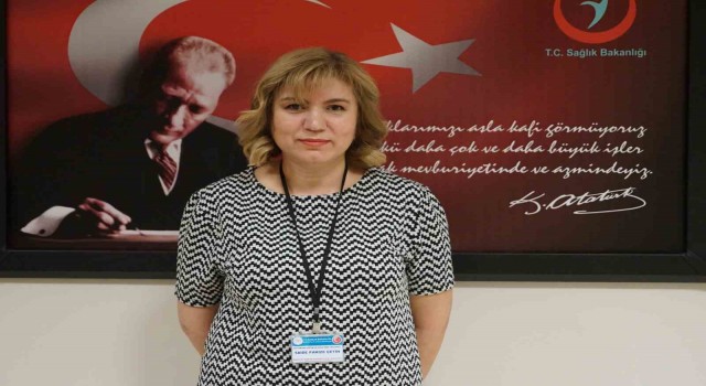 Sağlık çalışanları, yaptıkları kuru pastaları deprem bölgesine gönderdi