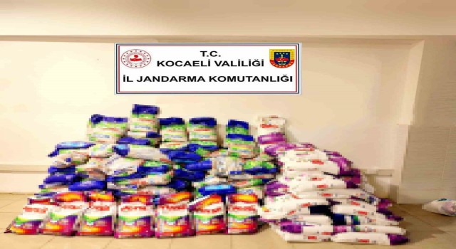 Sahte deterjan üreten iş yerlerine jandarmadan operasyon