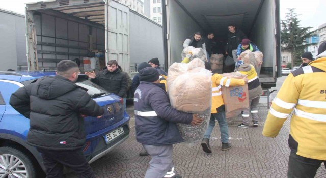 Samsun depremzedeler için seferber oldu