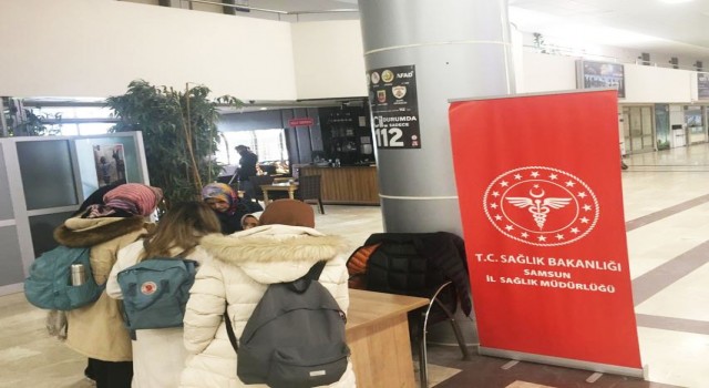 Samsundan deprem bölgesine 98 gönüllü sağlık çalışanı daha gitti