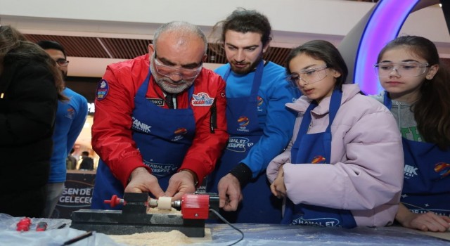Sandıkçı: “Canikte teknolojiyi üreten ve geliştiren bir nesil yetişiyoruz”