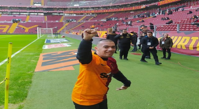 Şanlıurfada özel gereksinimli gencin Galatasaray hayali gerçek oldu