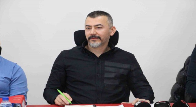 Savaş Abak: “Sait Karafırtınalara bir alt ligde başarılar diliyorum”