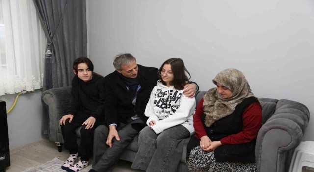 Serdivanda kapılar depremzedeler için açıldı