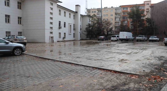 Siirtte kaykay ve bisiklet parkuru yapılıyor
