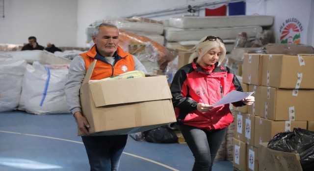 Şilede depremzedelerin yaraları sarılıyor