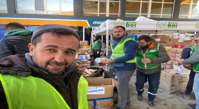 Sındırgıdan giden yardımlar deprem bölgesine ulaştı