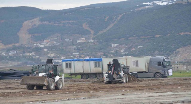 Şırnak aşiretleri deprem bölgesinde seferber oldu
