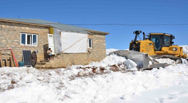 Şırnakta kapalı yayla yolları 10 günlük çalışmayla açıldı