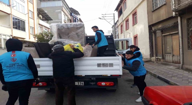Somadan deprem bölgesine yardım seferberliği