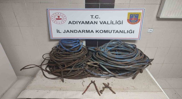 Su motorlarının kablolarını çalan 2 şahıs yakalandı