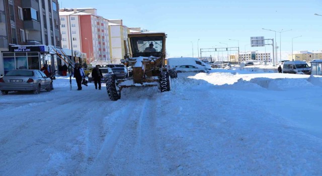 Sunar: ‘Biz külfete razıyız yeter ki Erzurum kazansın