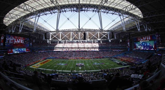 Super Bowlda, depremlerde hayatını kaybedenler anıldı