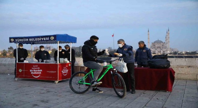 Taşköprüde vatandaşlara sabah çorbası