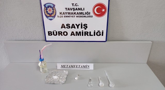 Tavşanlıda bir evde uyuşturucu madde ele geçirildi
