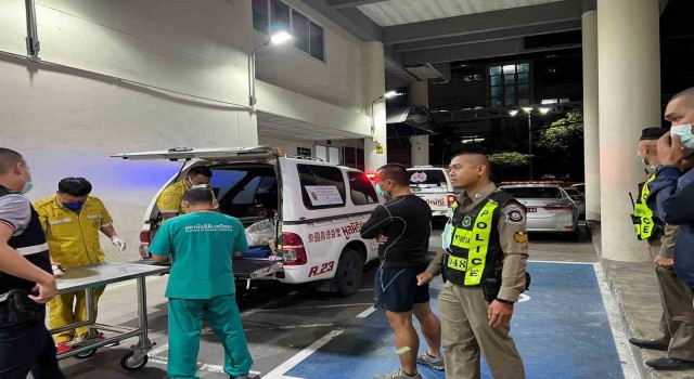 Taylandda polisi öldüren sürücü kayıplara karıştı