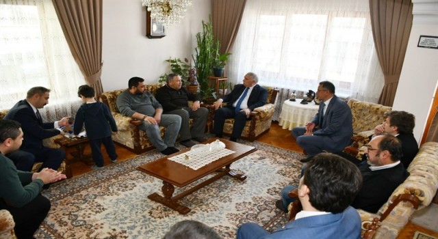Tekirdağda depremzede aileler misafir ediliyor
