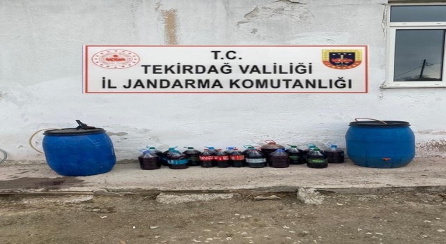 Tekirdağda sahte içkiye geçit yok: Yüzlerce litre ele geçirildi