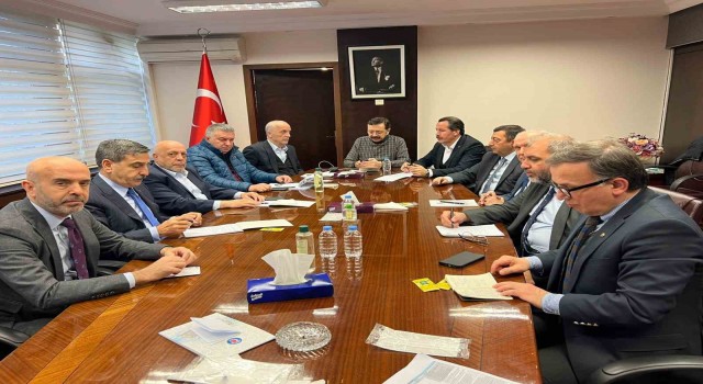 TOBB Başkanı Hisarcıklıoğlu, sendika başkanlarıyla bir araya geldi