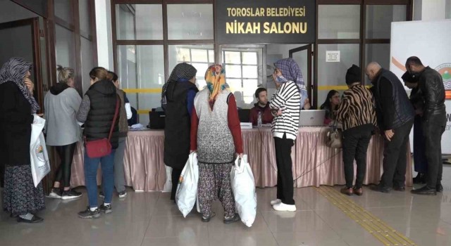 Toroslar Belediyesi depremzedeleri yalnız bırakmıyor