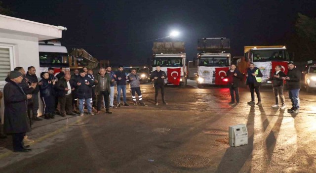 Toroslar Belediyesinden deprem bölgesine ekip ve iş makinesi desteği