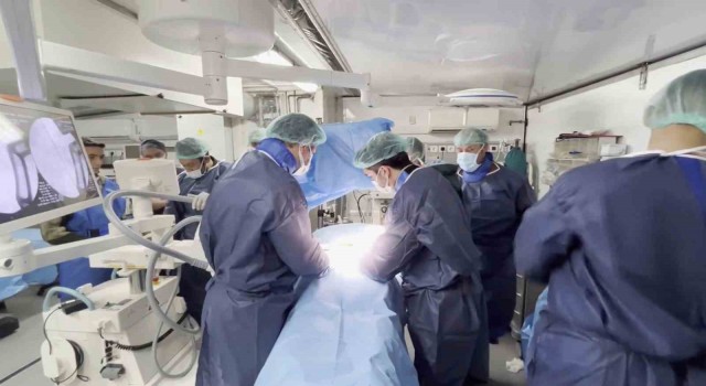 TSKnın sahra hastaneleri vatandaşların tedavisini aralıksız sürdürüyor