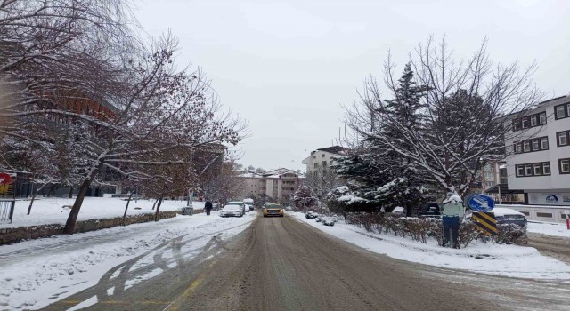 Tuncelide eğitim öğretime bir gün ara verildi