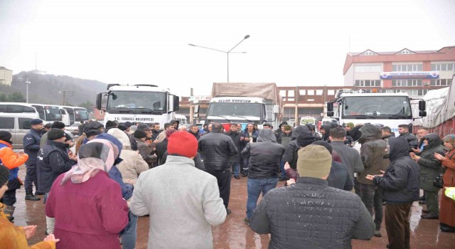 Türkeliden 3. yardım konvoyu dualarla yola çıktı