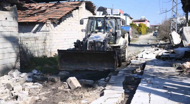 Tuzla Belediyesinden kırsal kesimlerdeki evlere su desteği