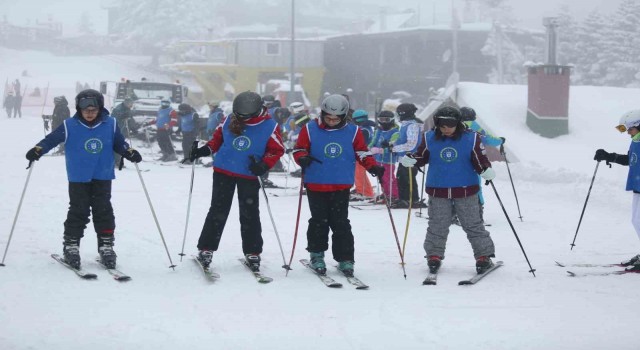 Uludağda kayak heyecanı başladı