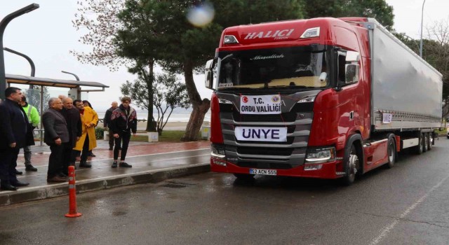 Ünyeden afet bölgesine destekler devam ediyor