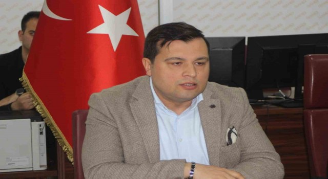 Uşak Belediyesi kardeş kent Besnide çocuklar gülsün diye çalışıyor