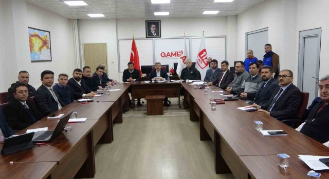 Uşaktan deprem bölgesine 23 araç ve 160 personel hareket etti