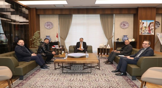 Vali Çelik, “Kütahya sanat ve sanatçı şehridir”