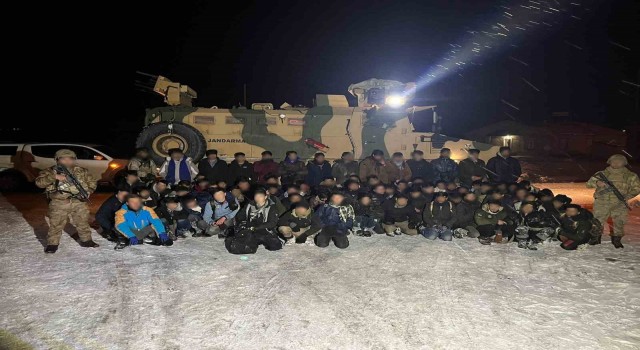 Vanda 232 düzensiz göçmen yakalandı